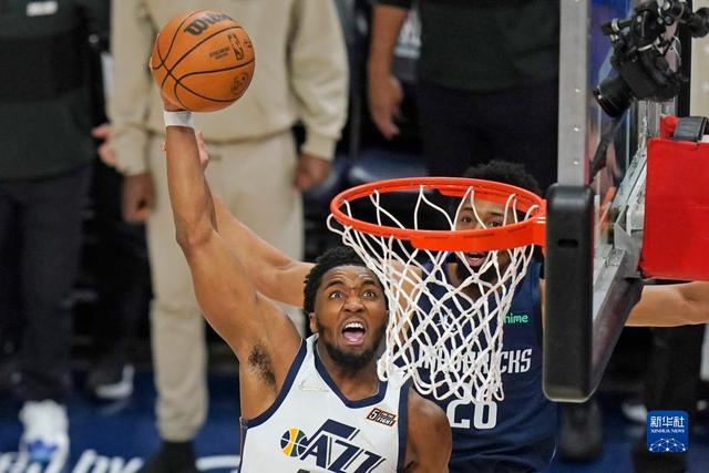 范迪克：取代克洛普非常艰巨但斯洛特干得很好