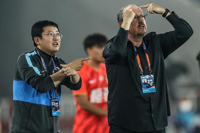 霍勒迪26分东契奇空砍三双 绿军力克独行侠2-0